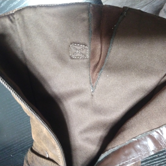 Boots - Picture 4 of 12